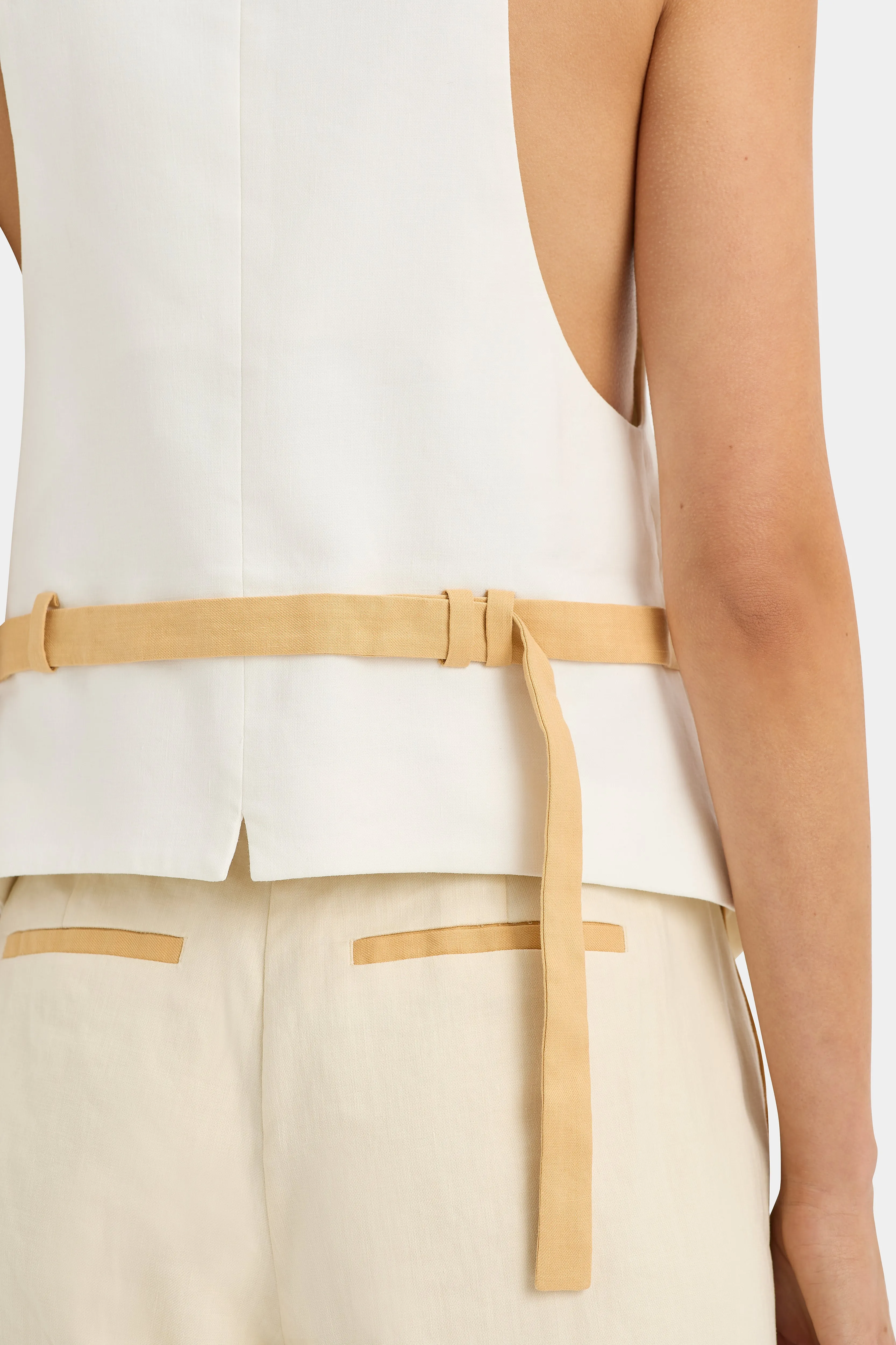 Dune Vest