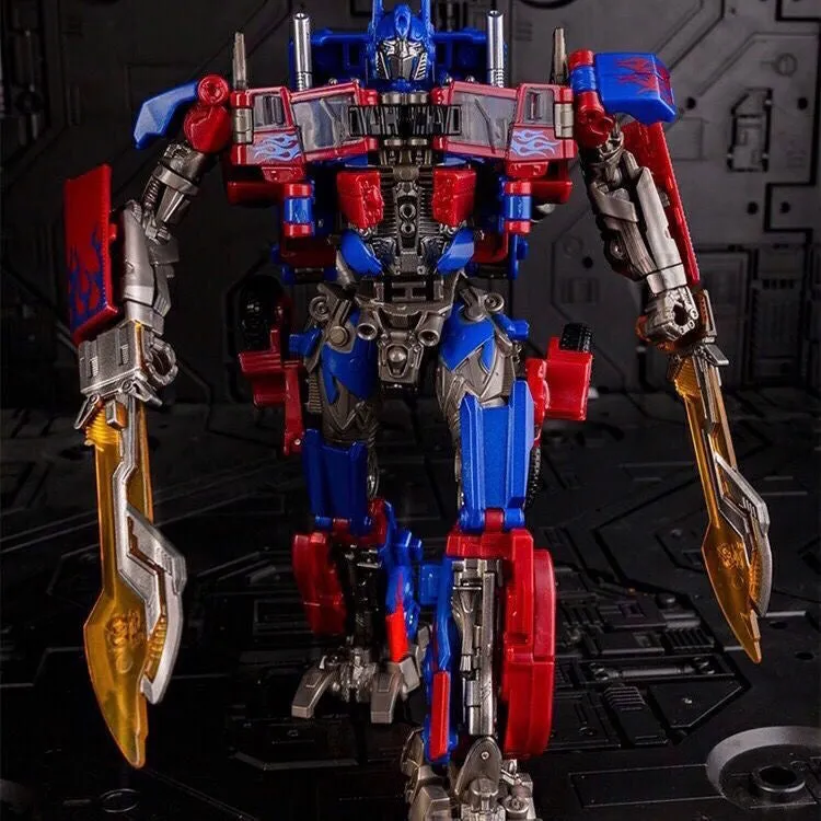 Knight 8801 (Previous 6022A) Optimus Prime (Modified KO SS05) & Weapon Set 17.5cm / 6.9"
