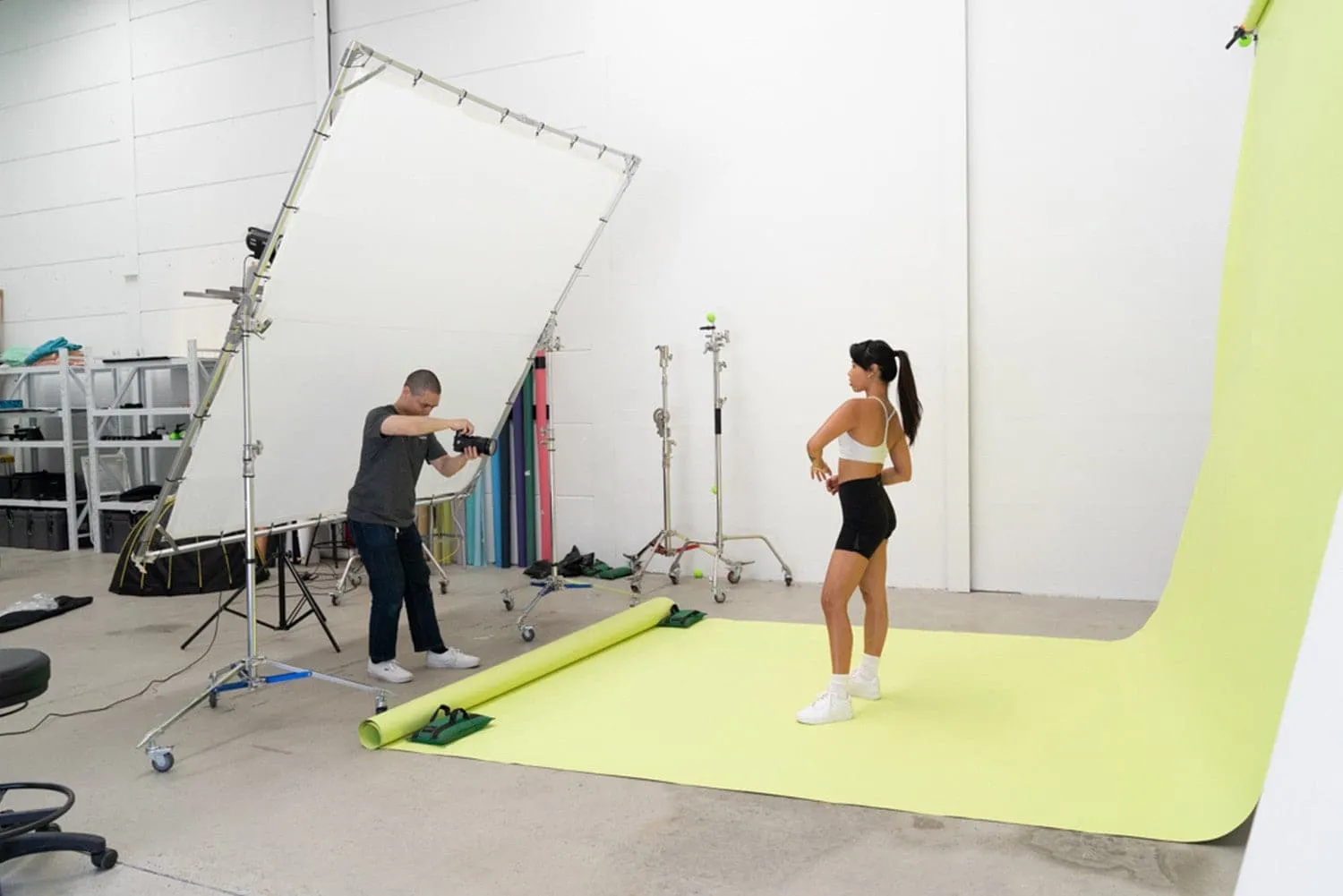 Paper Roll Photography Studio Backdrop Full Length (2.7 x 10M) - Lemon Lime Splice Green