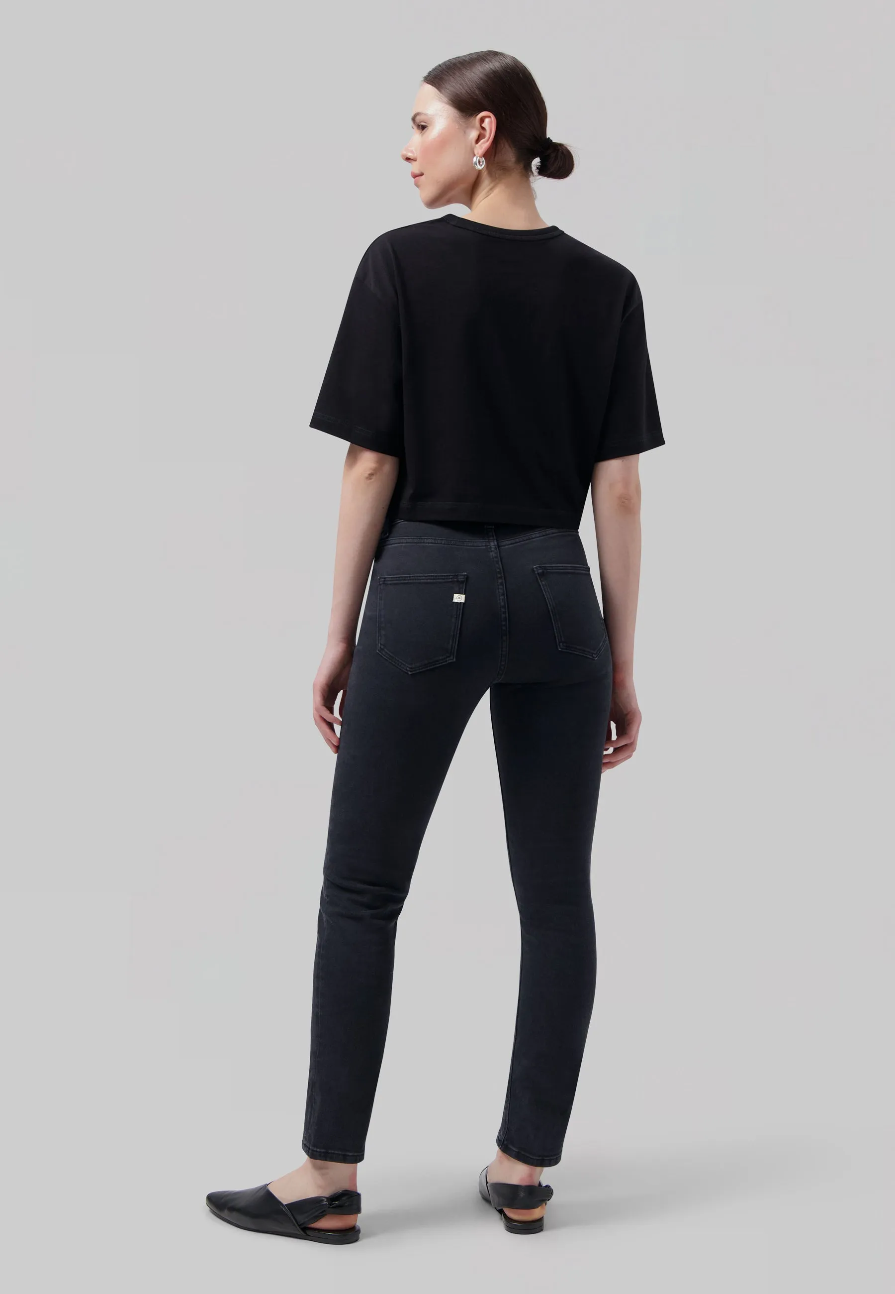 Regular Swan - Stone Black